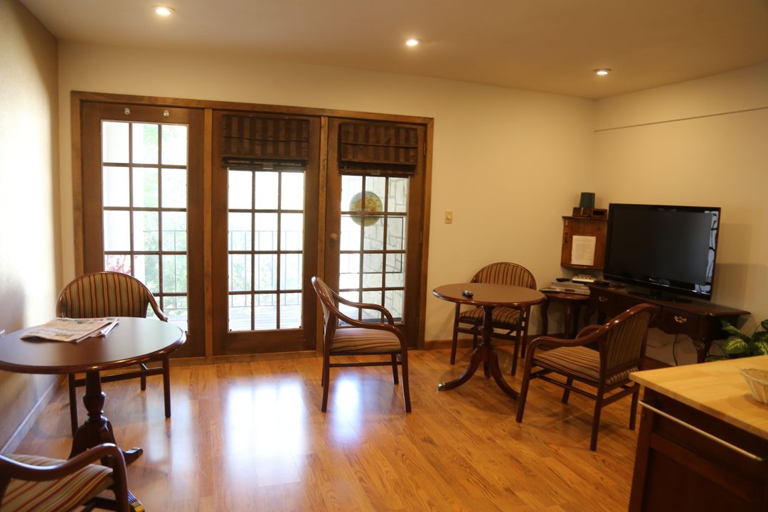 Cumbernauld Village (UPDATED) Get Pricing & See 75 Photos in Winfield, KS