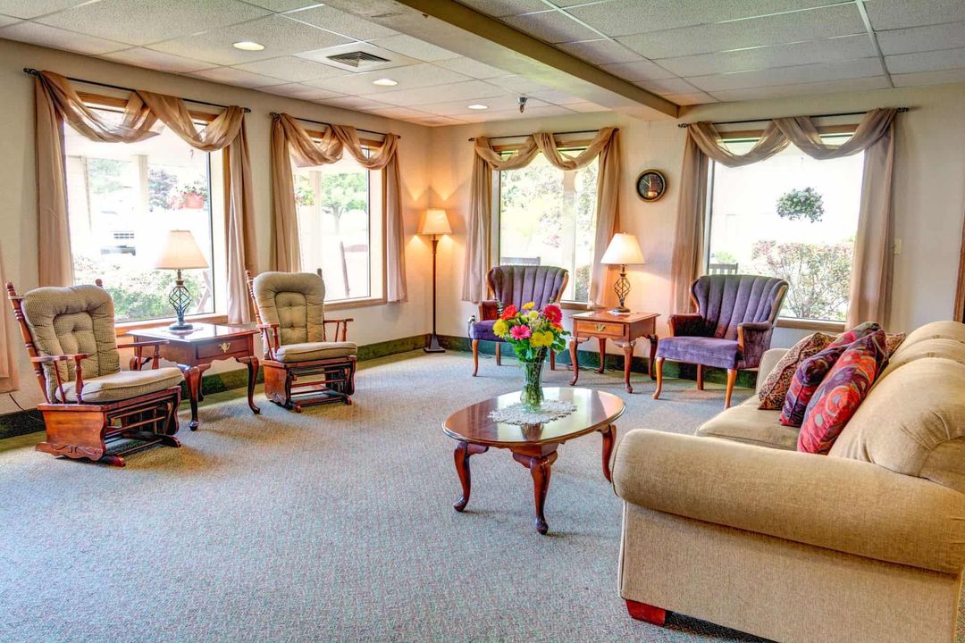 Grande Ronde Retirement Residence (UPDATED) Get Pricing & See 29