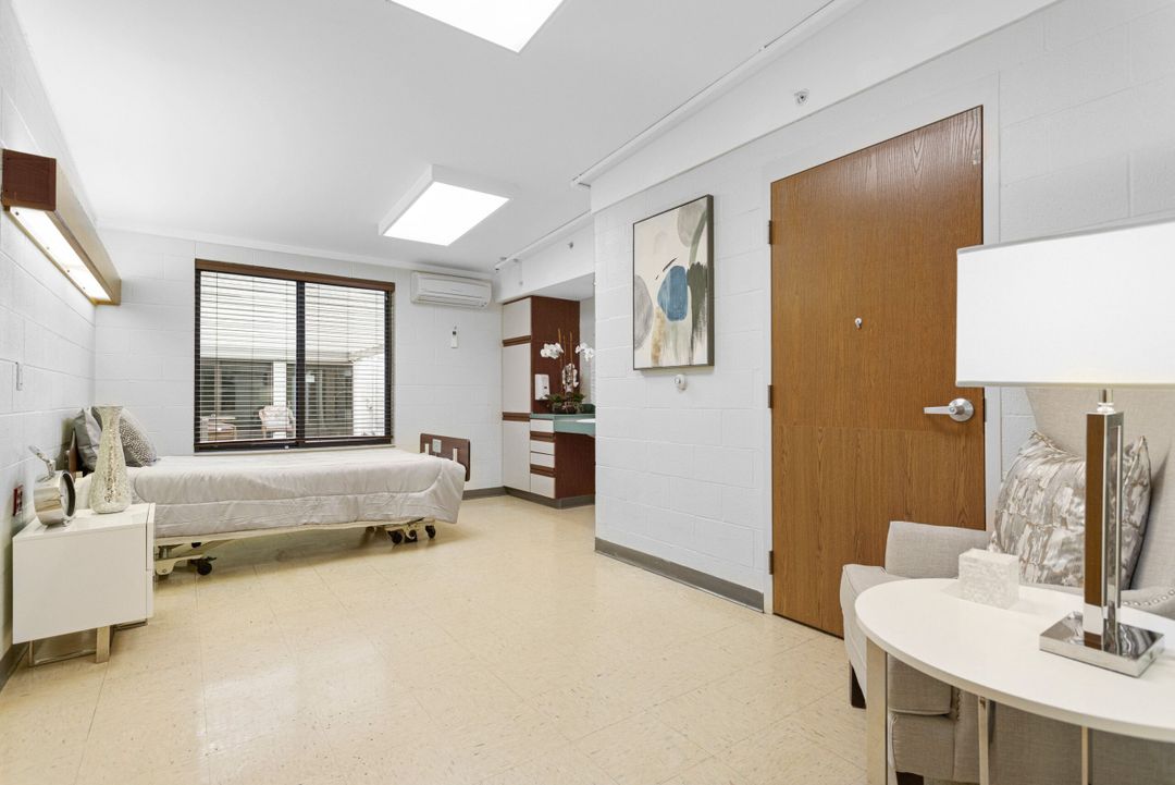 The Carriage House Of Bay City (UPDATED) Get Pricing, See 35 Photos & Read Reviews in Bay City, MI