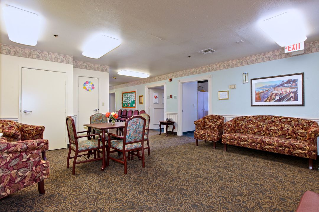 Brittany House (UPDATED) Get Pricing & See 10 Photos in Long Beach, CA