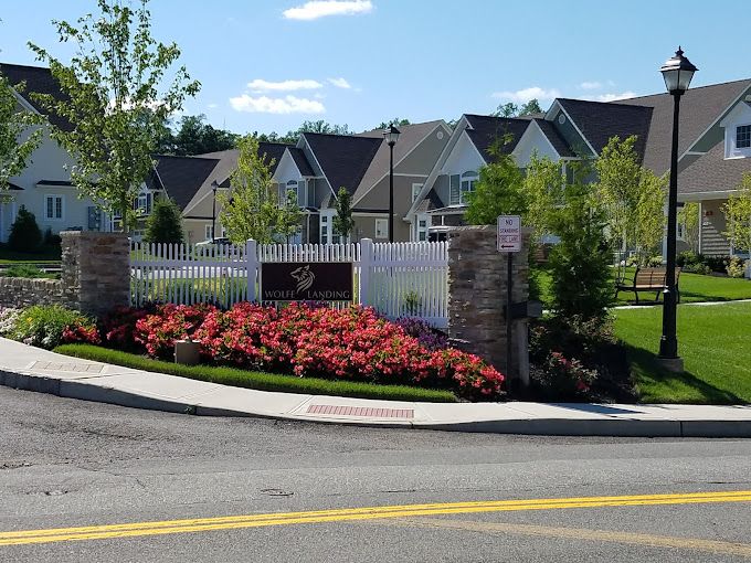 Wolfe Landing (UPDATED) Get Pricing & See 5 Photos in Clarkstown, NY