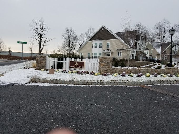 Wolfe Landing (UPDATED) Get Pricing & See 5 Photos in Clarkstown, NY