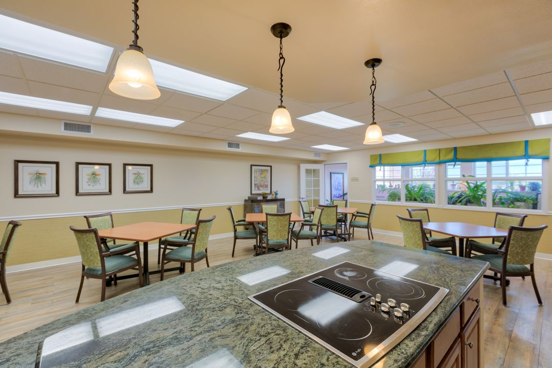 Shawnee Hills Senior Living (UPDATED) Get Pricing, See 30 Photos & See Floor Plans in Shawnee, KS