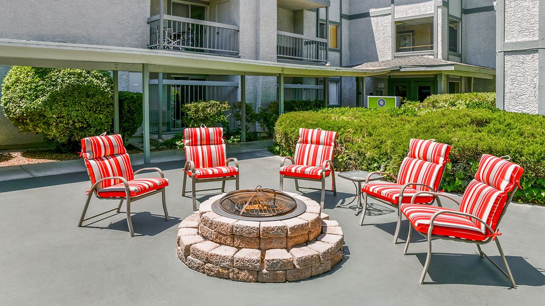 Holiday Montara Meadows (UPDATED) Get Pricing & See 23 Photos in Las Vegas, NV