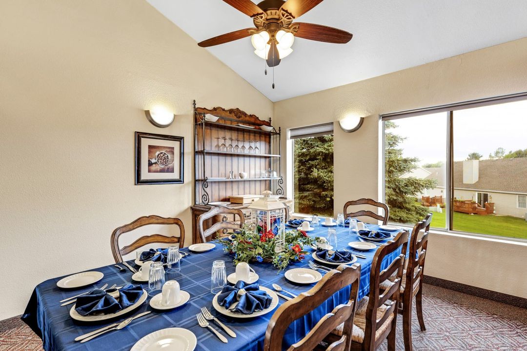 Holiday Blair House (UPDATED) - Get Pricing, See 43 Photos & See Floor