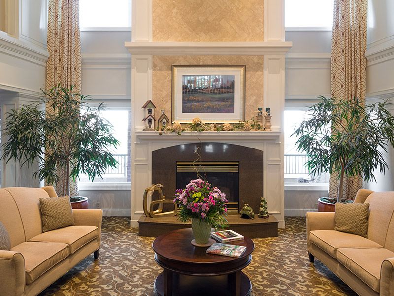 Wyndemere Photos & Amenities in Wheaton, IL