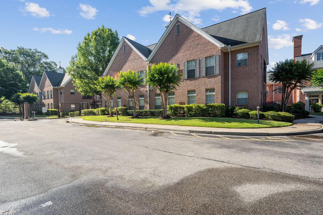 Town Village Audubon Park Pricing, Photos & Amenities in Memphis, TN