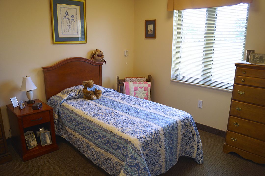 Linden Square Assisted Living (UPDATED) Get Pricing, See 5 Photos
