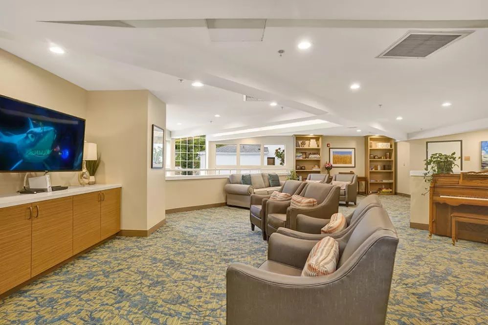 Mountlake Terrace Plaza (UPDATED) Get Pricing, See 25 Photos & See