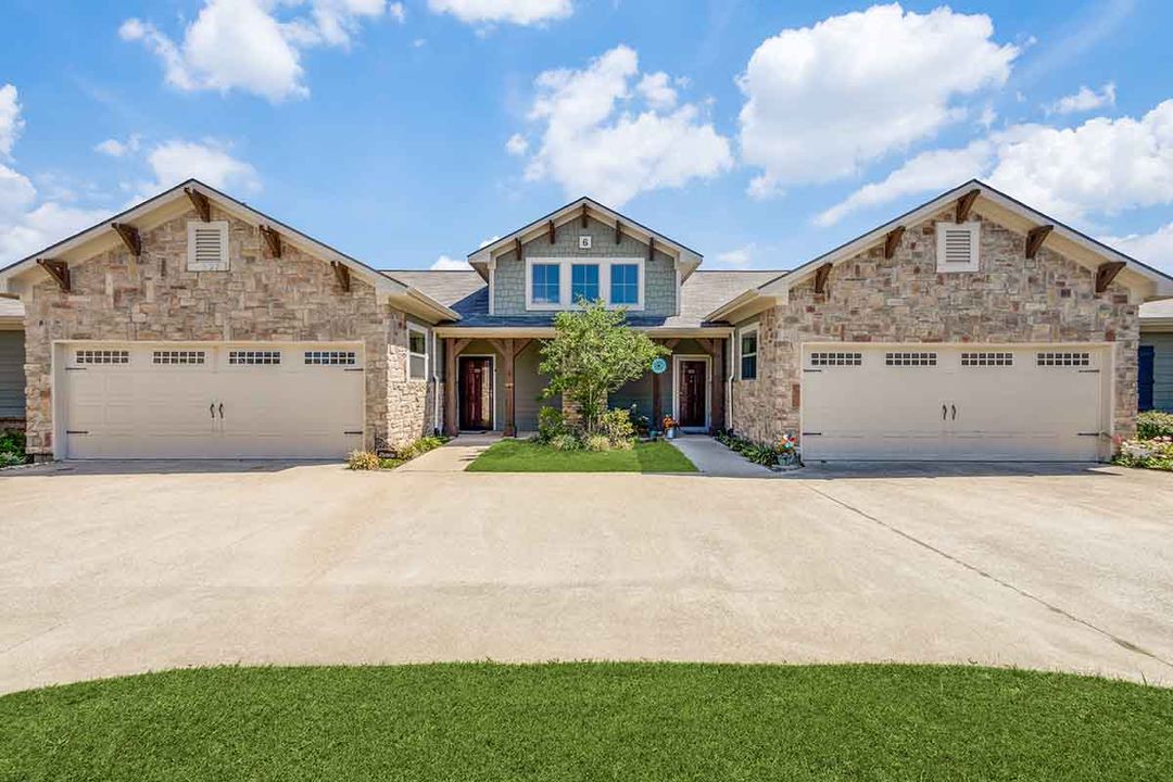 The Hamptons Of Tyler (UPDATED) Get Pricing, See 51 Photos & See