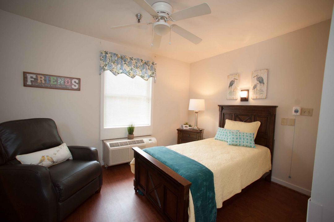 Commonwealth Senior Living At Churchland House (UPDATED) Get Pricing, See 8 Photos & See Floor