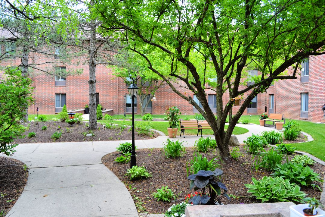 Independence Village Rockford Get Pricing & See 17 Photos in Rockford, IL