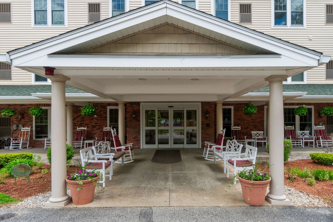 Bentley Commons at Bedford Pricing, Photos & Amenities in Bedford, NH Seniorly