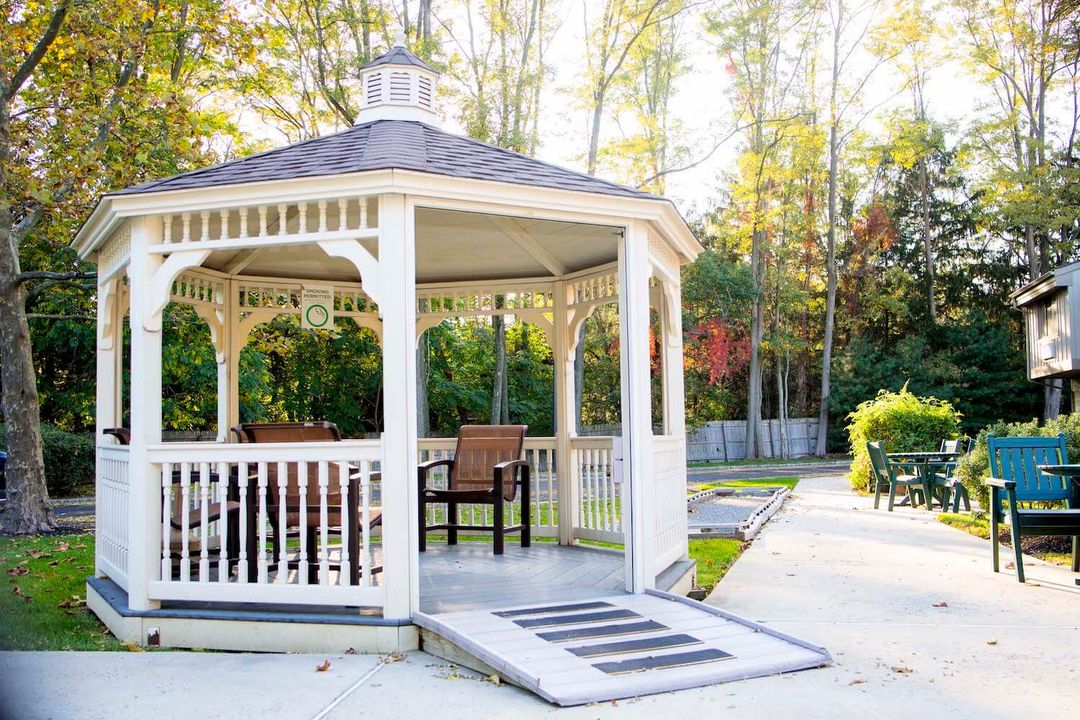 Arbor Terrace Middletown (UPDATED) Get Pricing, See 48 Photos & See