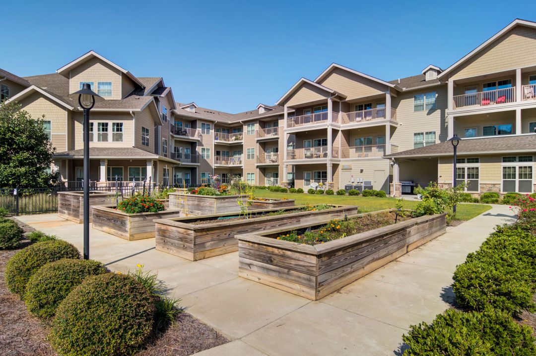 Sanford Estates Gracious Retirement Living (UPDATED) Get Pricing, See