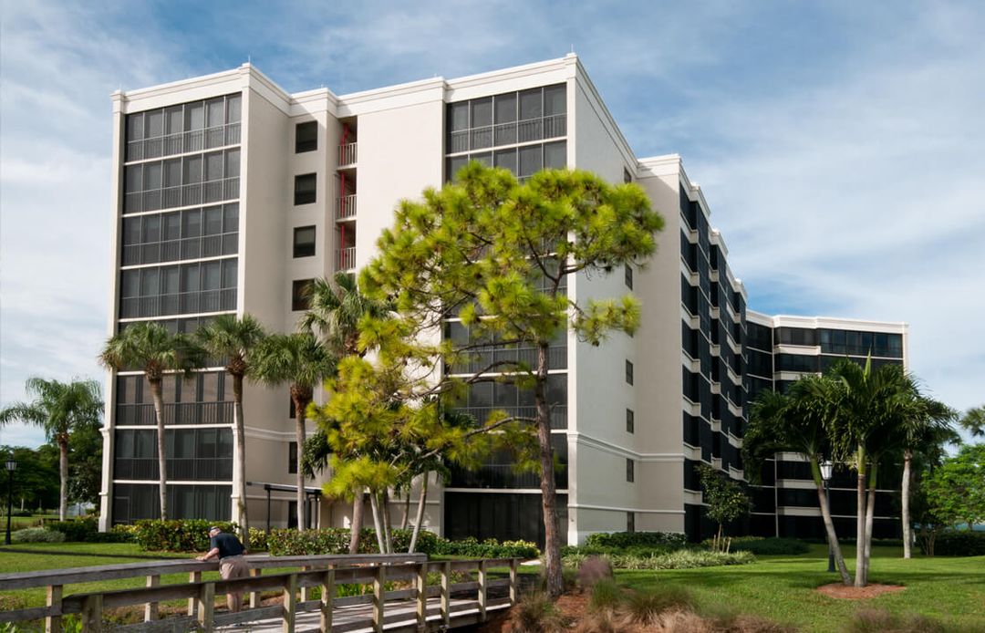 Chateau At Moorings Park (UPDATED) Get Pricing & See 17 Photos in