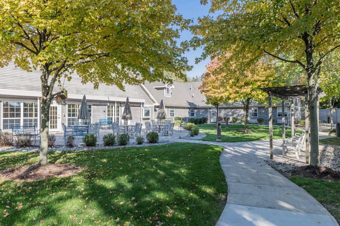 Arden Courts of Bingham Farms (UPDATED) Get Pricing See 11 Photos
