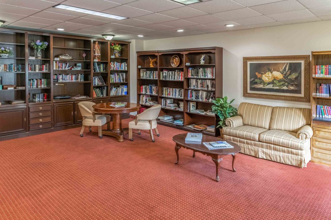 Holiday Village Gate of Farmington (UPDATED) Get Pricing, See 32 Photos & See Floor Plans in