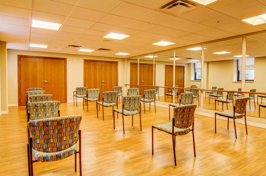 Laclede Groves Compare Pricing, Photos & Amenities in St. Louis, MO