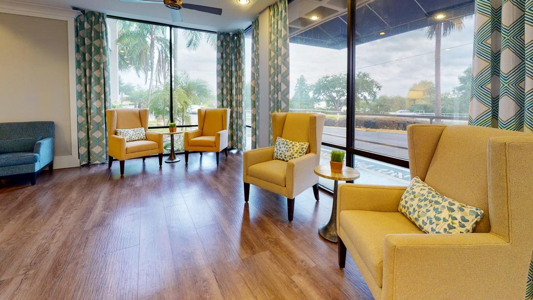 Lake Howard Heights (UPDATED) Get Pricing, See 20 Photos & See Floor