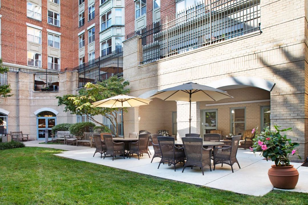 Brighton Gardens of Friendship Heights Pricing & 25 Photos (UPDATED