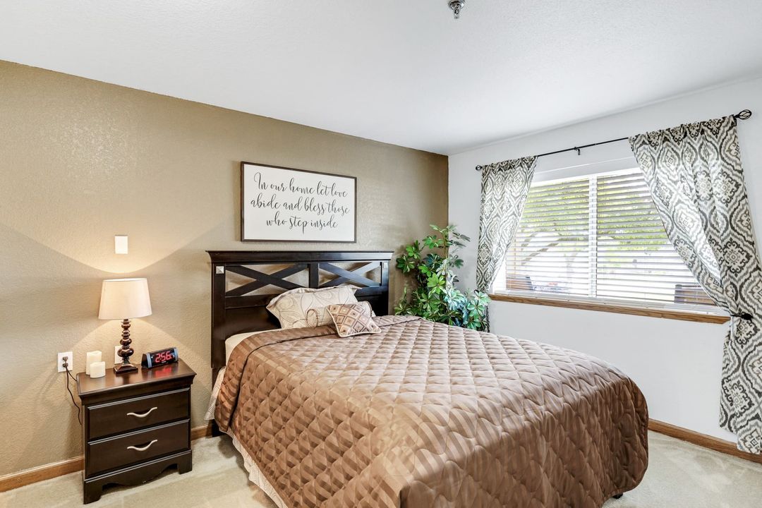 Holiday Blair House (UPDATED) - Get Pricing, See 43 Photos & See Floor