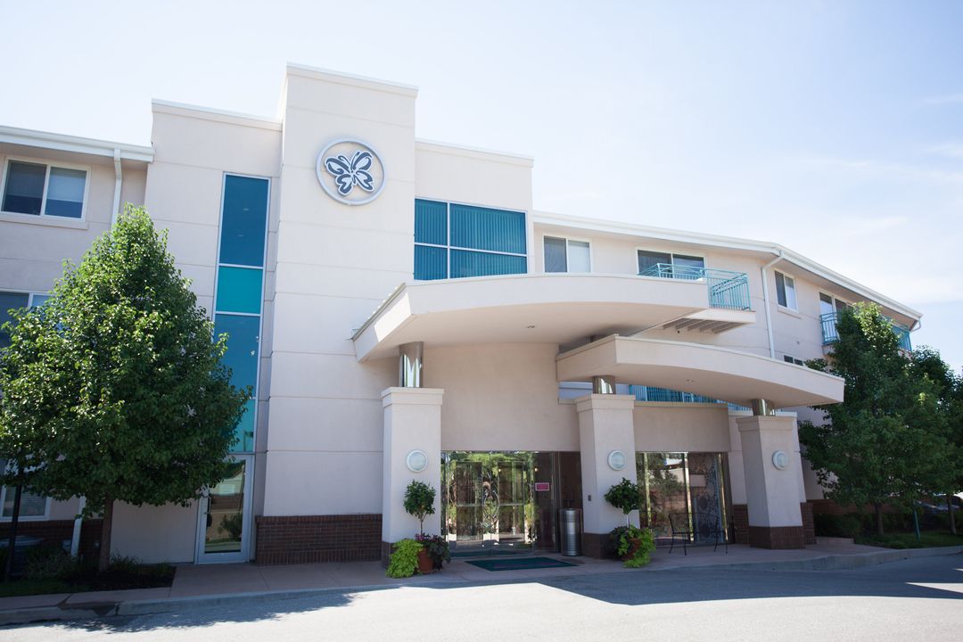 Garden Villas Of Lenexa (UPDATED) Get Pricing & See 26 Photos in