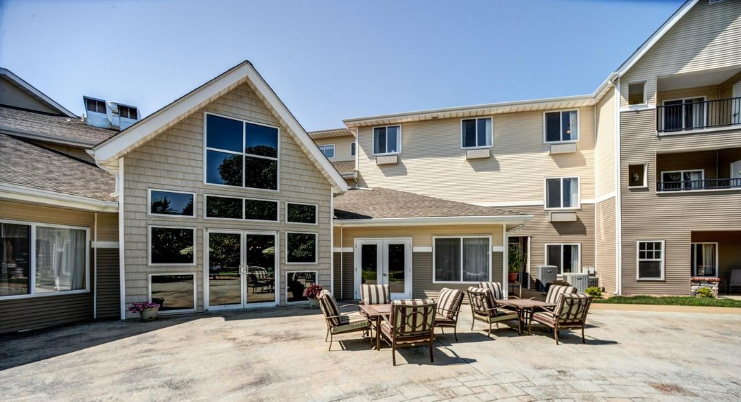 College View Manor (UPDATED) Get Pricing, See 54 Photos & See Floor