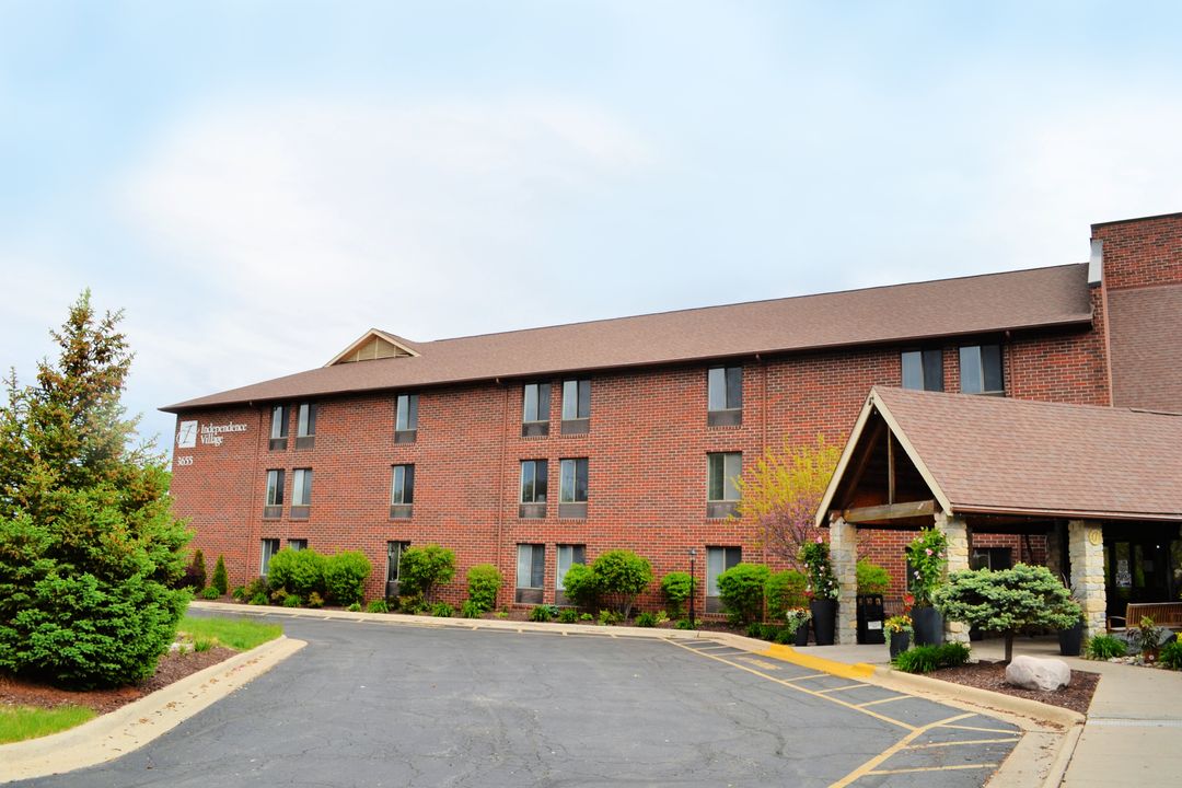 Independence Village Rockford Get Pricing & See 17 Photos in Rockford, IL