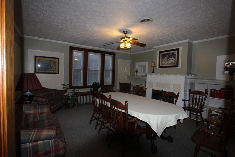 Rosewood Personal Care Home Pricing Photos And Floor Plans In Johnstown Pa Seniorly 