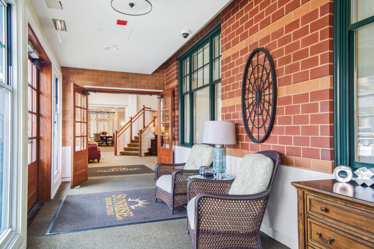 Interior view of Sunrise of Lincoln Park senior living community featuring modern decor and architecture.
