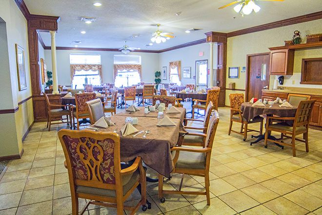 Interior view of Brookdale Goodlettsville senior living community featuring dining room and decor.