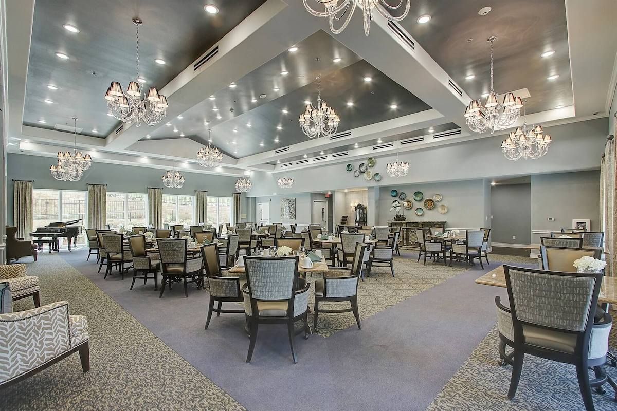 The Ridglea Senior Living 2