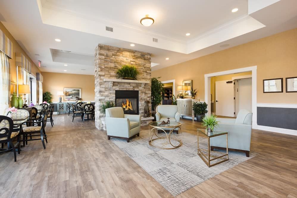 The 20 Best Senior Living Communities in Westmont, IL Seniorly