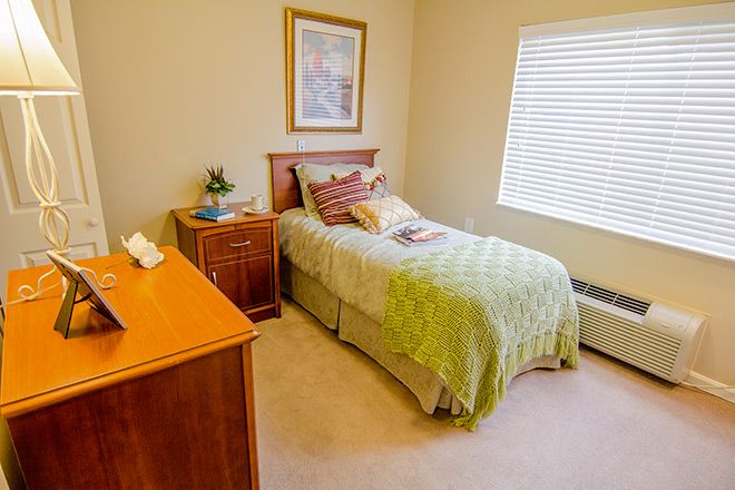 Vista Lake Assisted Living and Memory Care 2