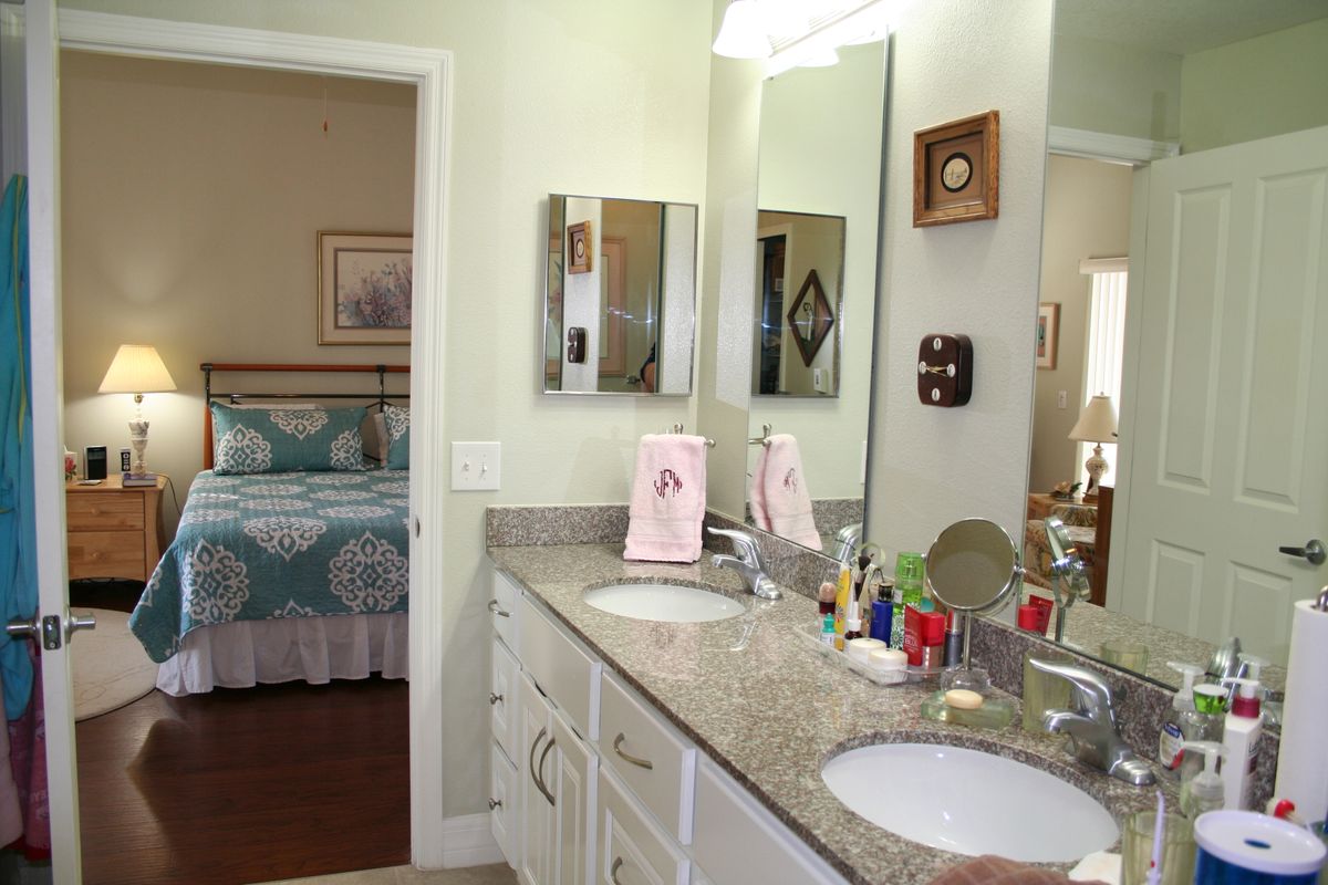 Lakeview Terrace Retirement Community (UPDATED) Get Pricing, See 17