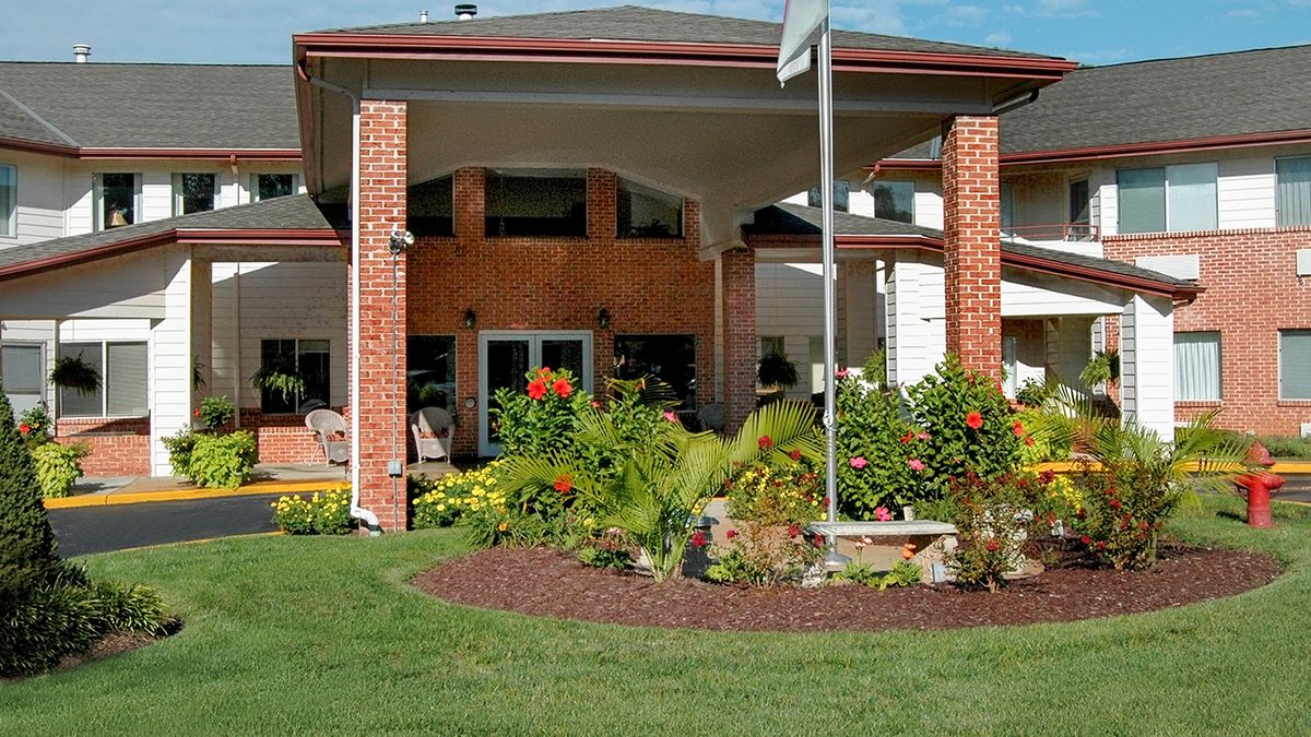 Holiday Briarcrest Estates (UPDATED) Get Pricing, See 39 Photos & See