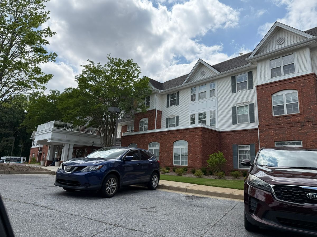Charter Senior Living Of Vinings 3