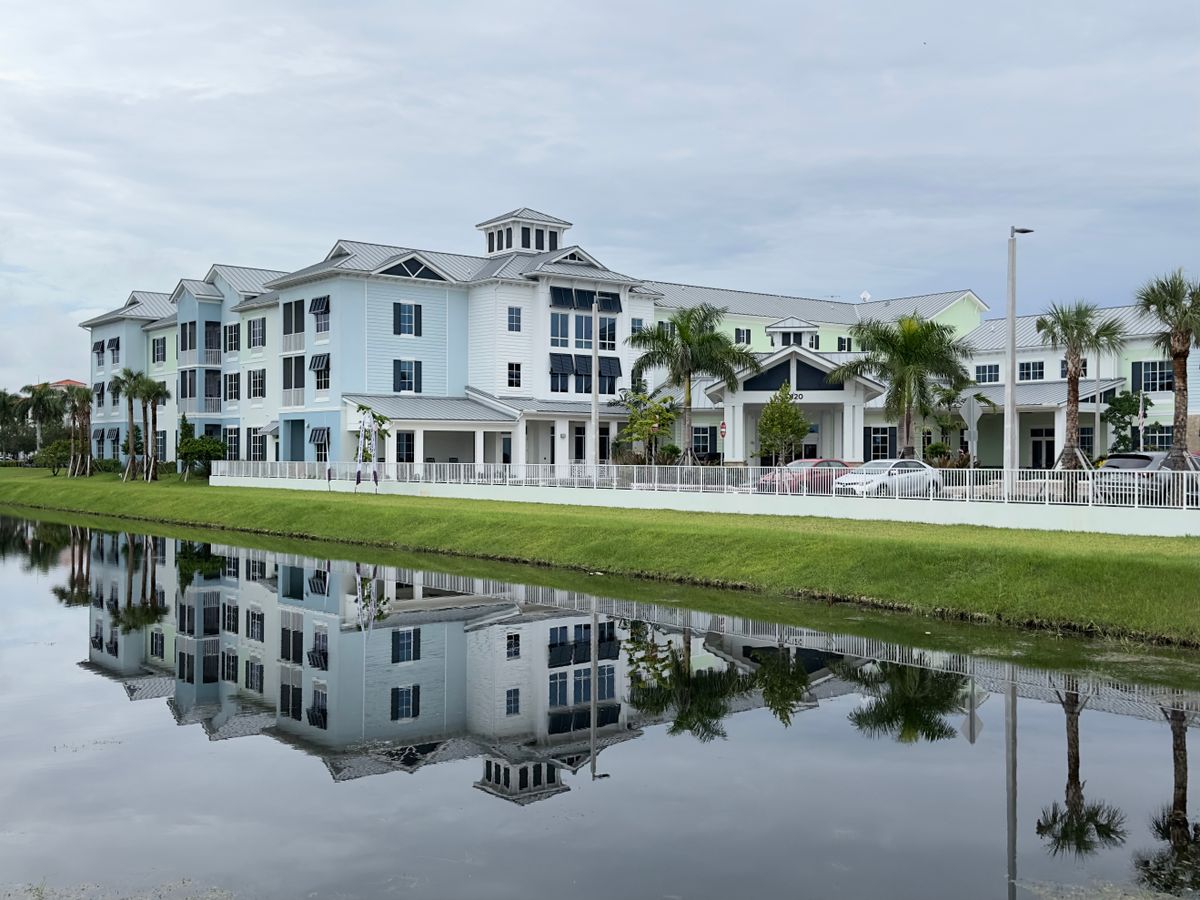 Providence Living At Pembroke Pines  3