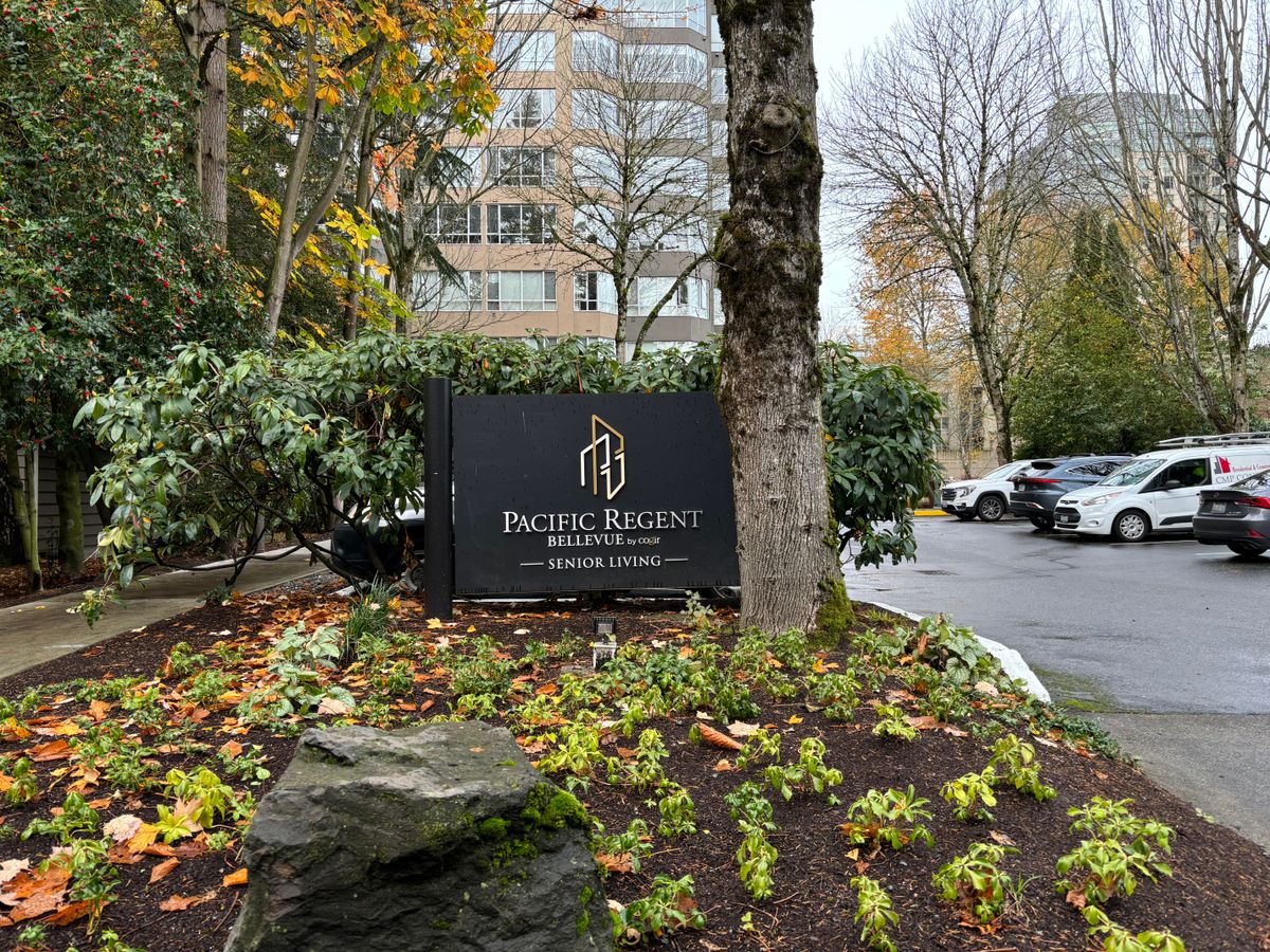 Pacific Regent Bellevue 1