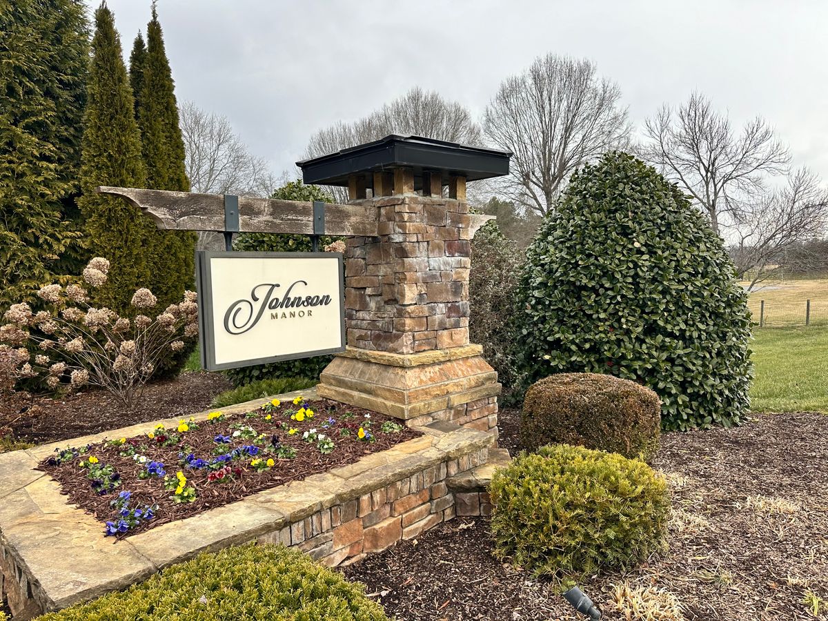 Johnson Manor 3