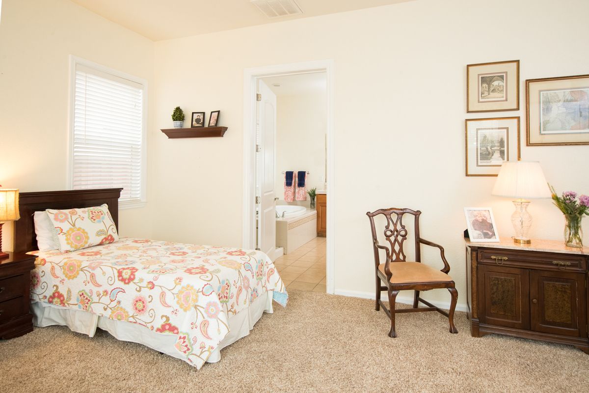 Interior view of Oakdale senior living community featuring stylish decor, furniture, and art.