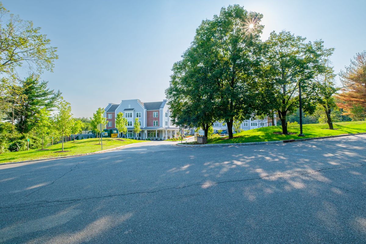 The Residence At Basking Ridge 1