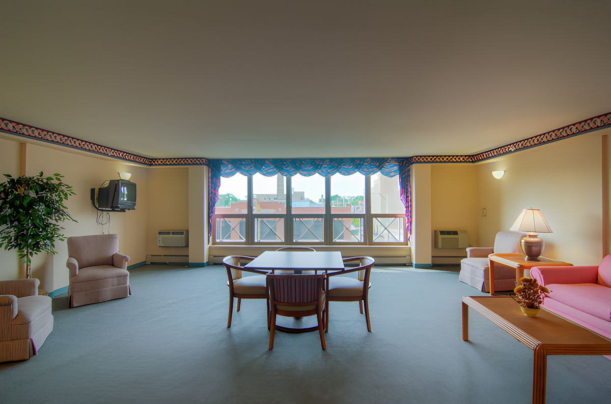 Senior Suites Ravenswood Manor 2