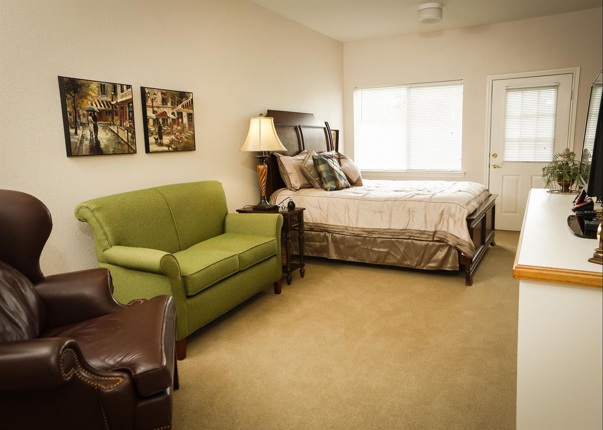 Senior living community at The Gardens At Barry Road featuring art, furniture, and interior design.