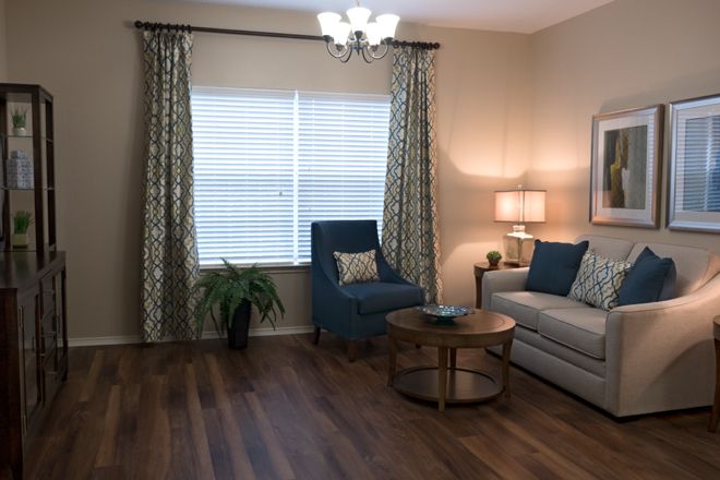Interior view of Brookdale Franklin senior living community featuring elegant furniture and decor.