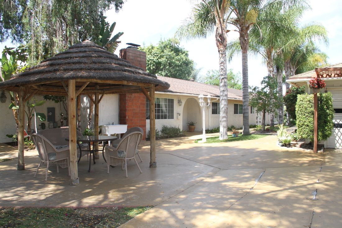 Gate Manor 1