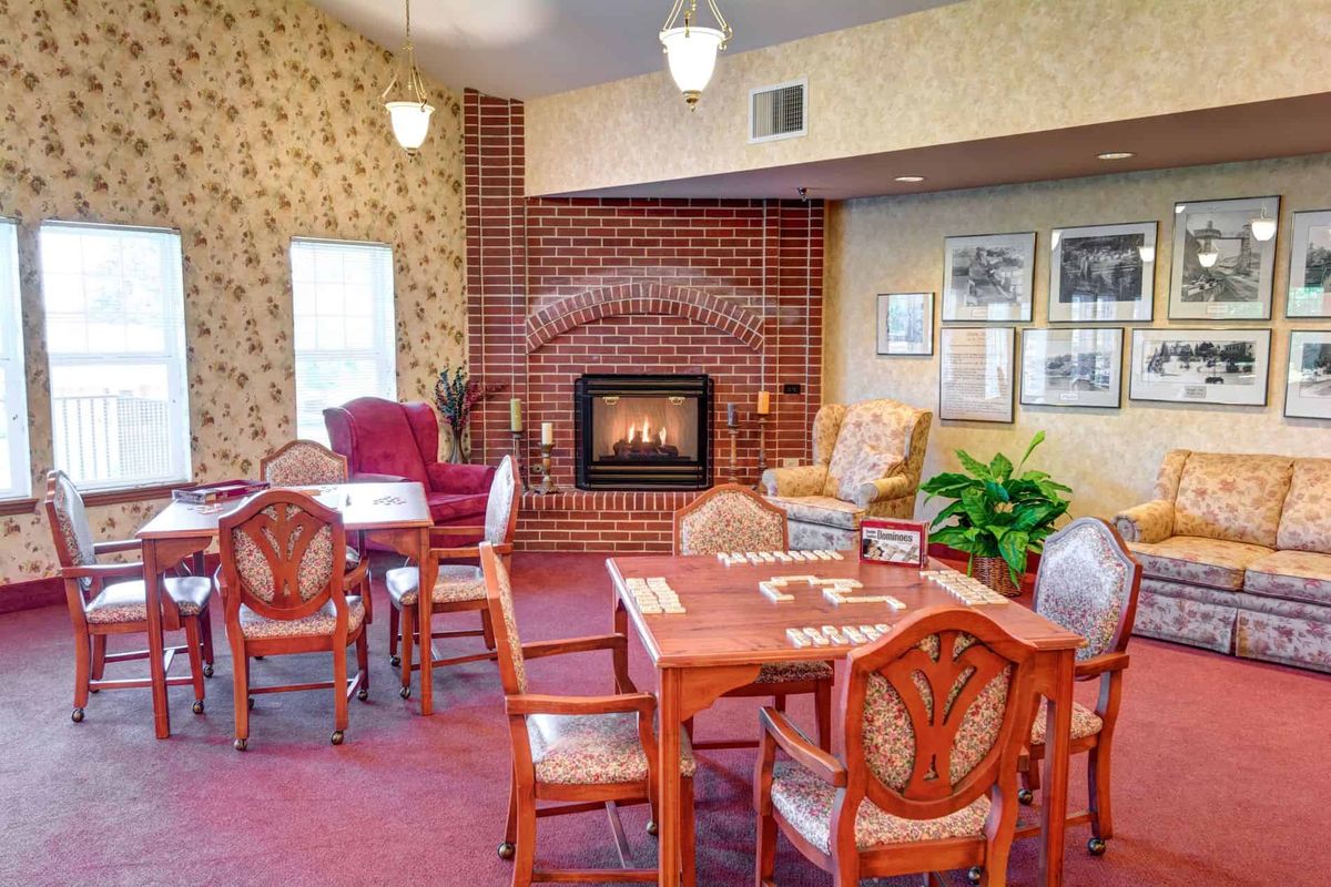 Gilman Park Assisted Living (UPDATED) Pricing & 60 Photos in Oregon