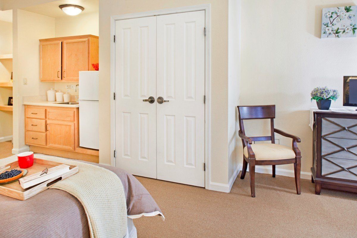 Interior view of Ivy Park at Alta Loma senior living community featuring modern decor and appliances.