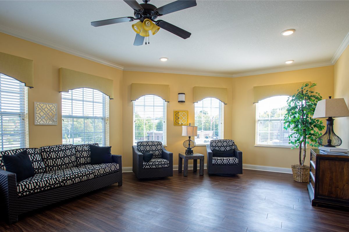 Magnolia Springs Florence (UPDATED) Get Pricing, See 44 Photos & See